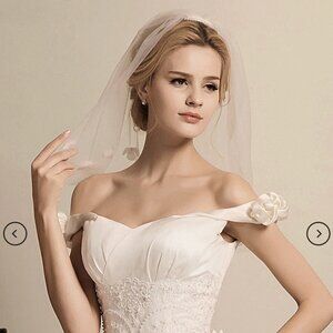 brand new Shoulder-length 3D floral beaded veil